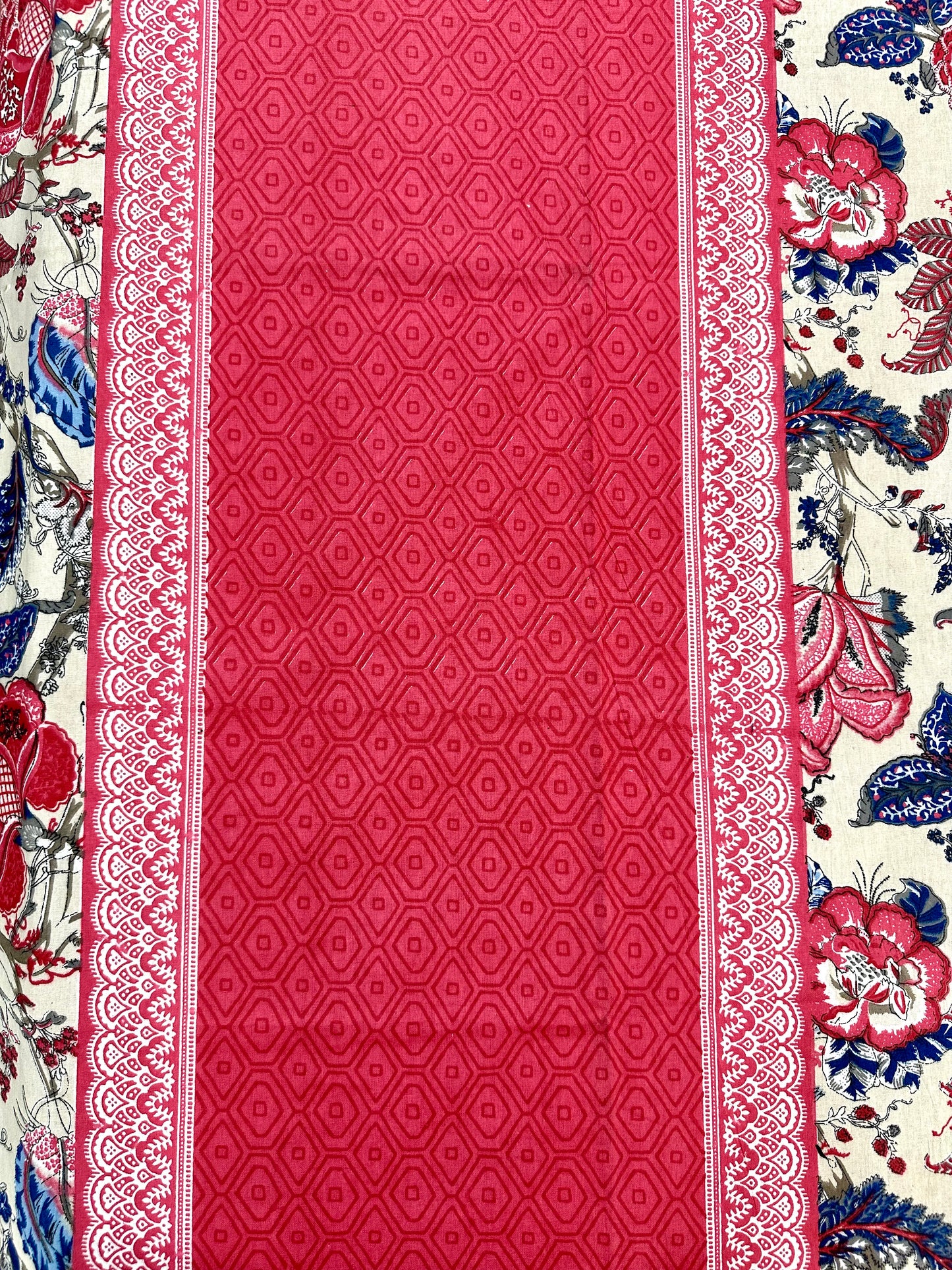 Nadia Cotton Bedsheet with Pillow Covers