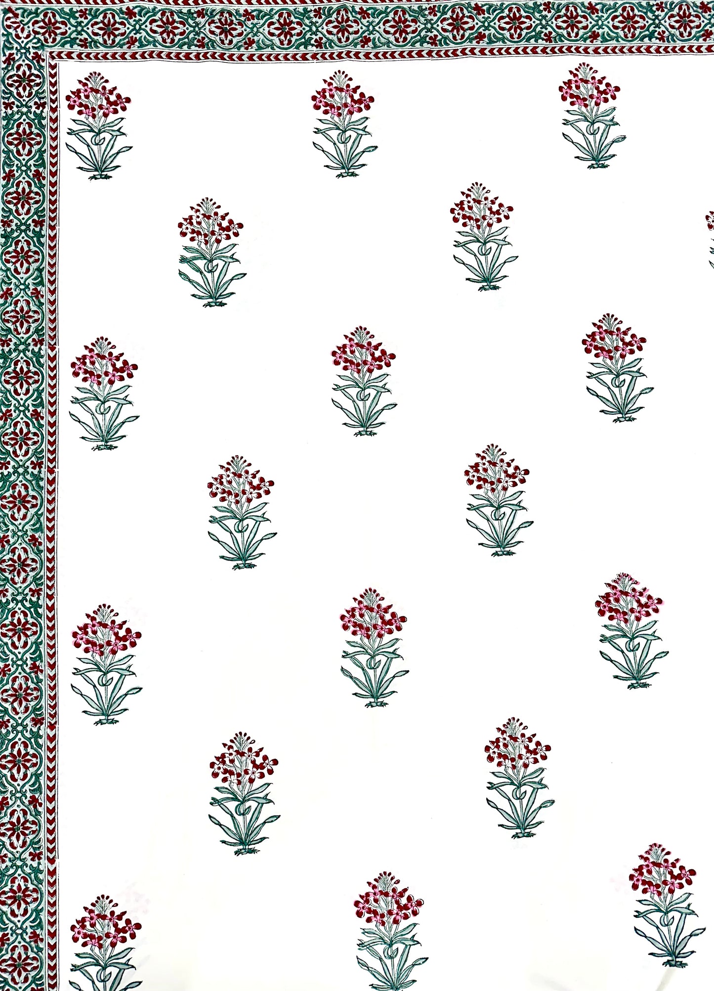 Kavini Hand Block Print Cotton Bedsheet with Reversible Pillow Covers