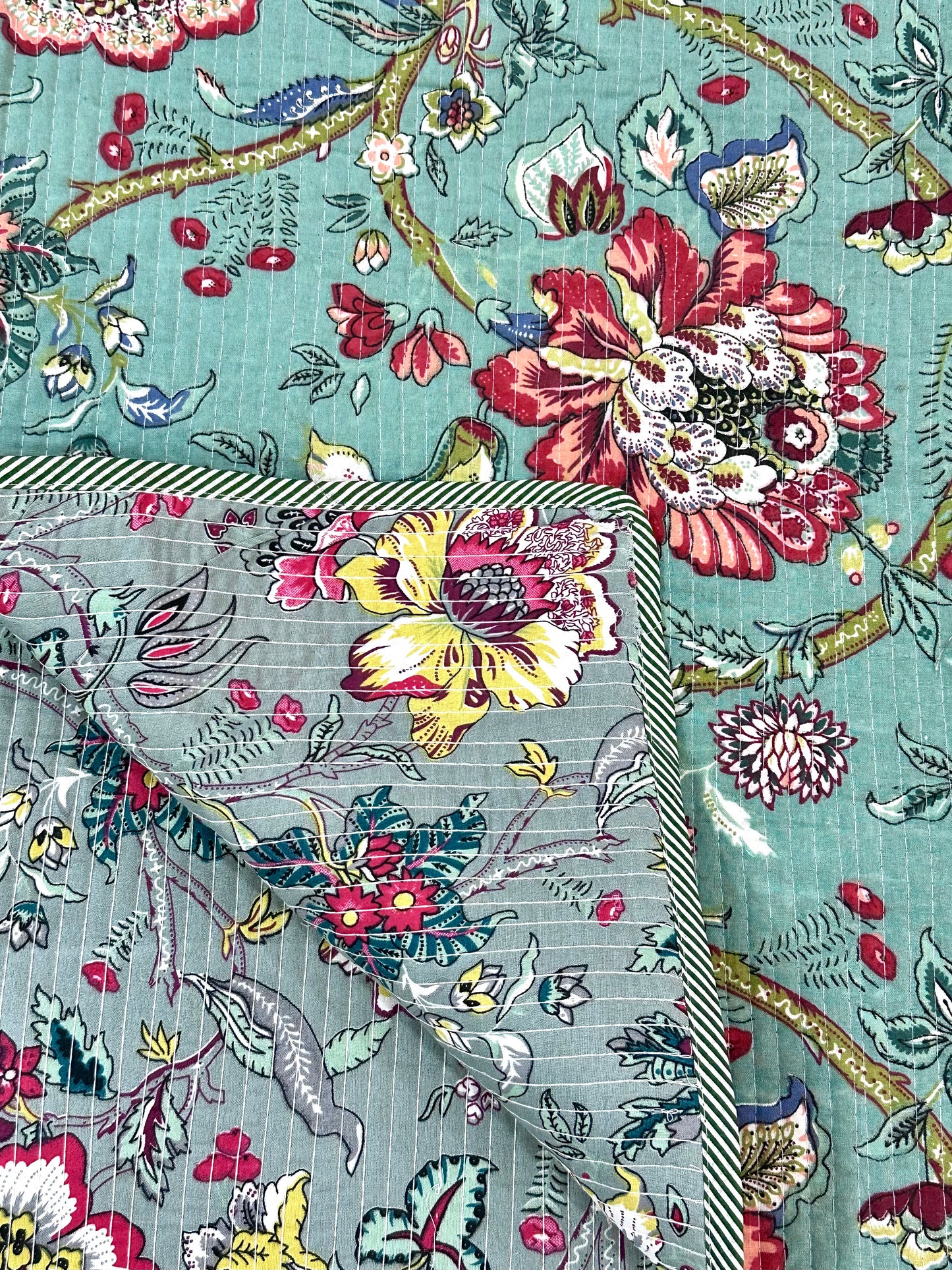 Ibda Cotton Quilted Bedspread (Reversible)