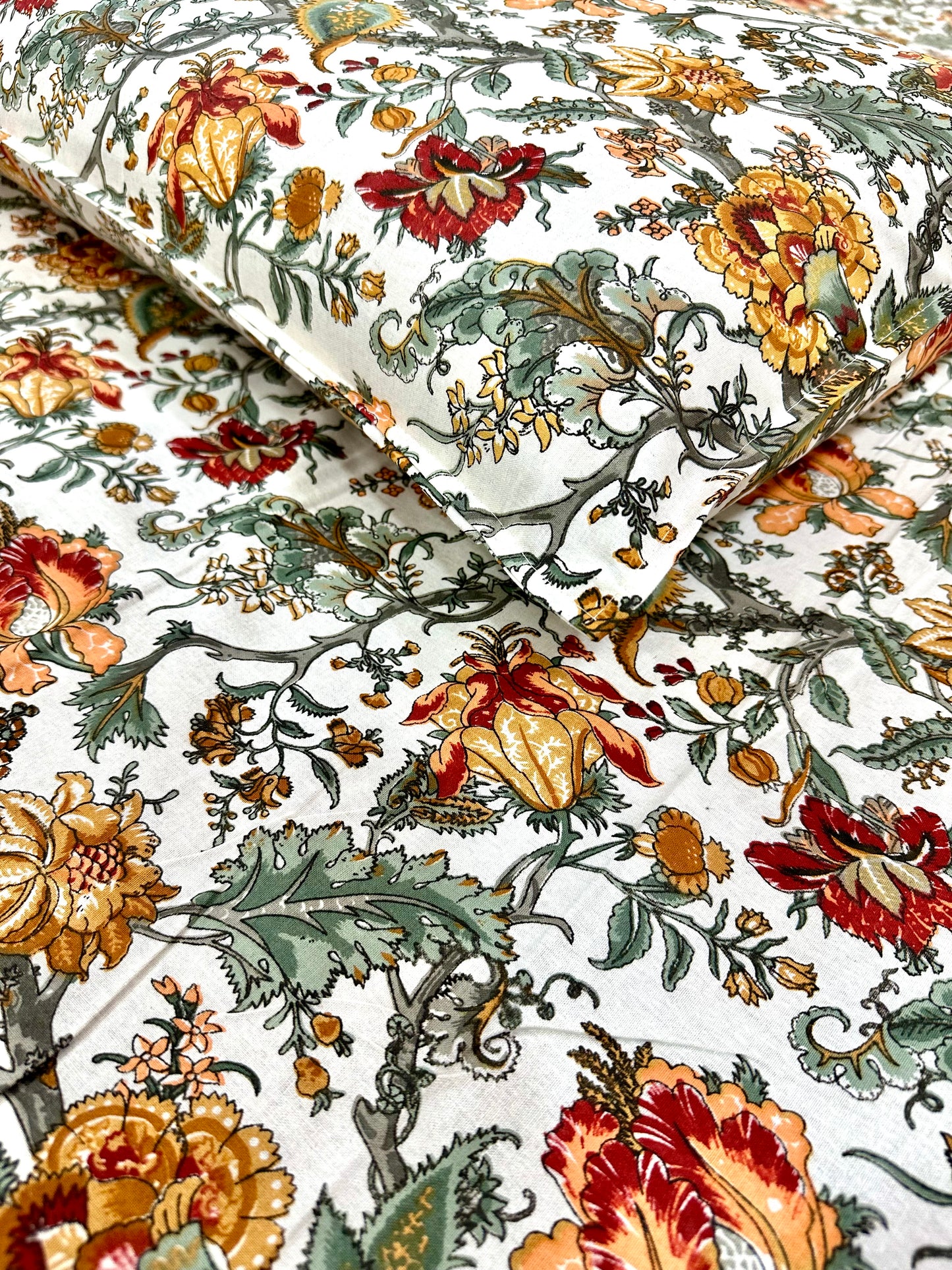 Noura Cotton Bedsheet with Pillow Covers
