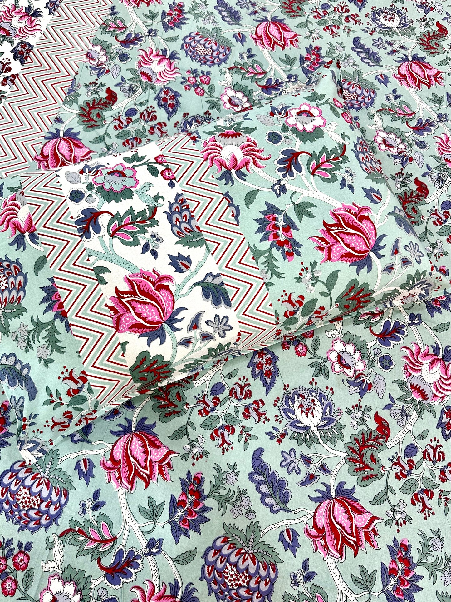 Razaan Cotton Bedsheet with Pillow Covers