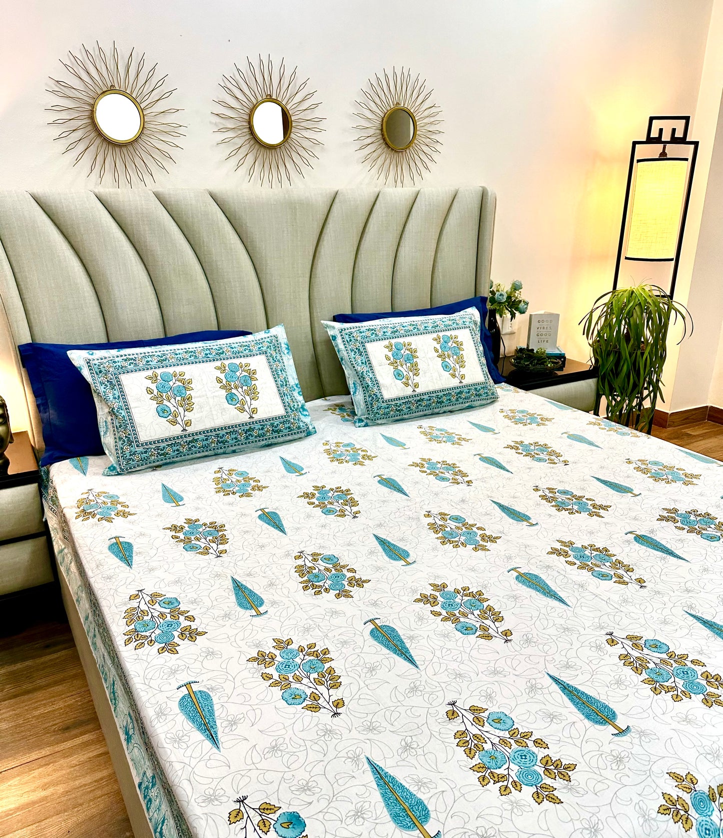 Saadat Cotton Bedsheet with Pillow Covers