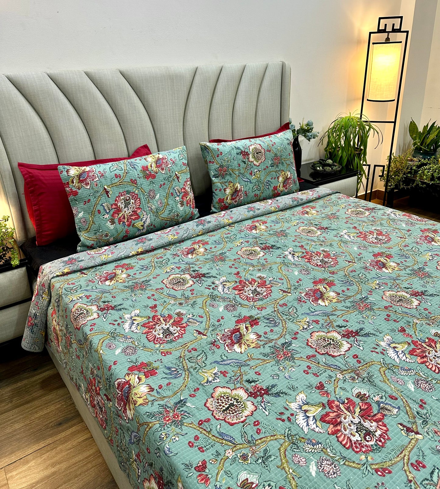 Ibda Cotton Quilted Bedspread (Reversible)