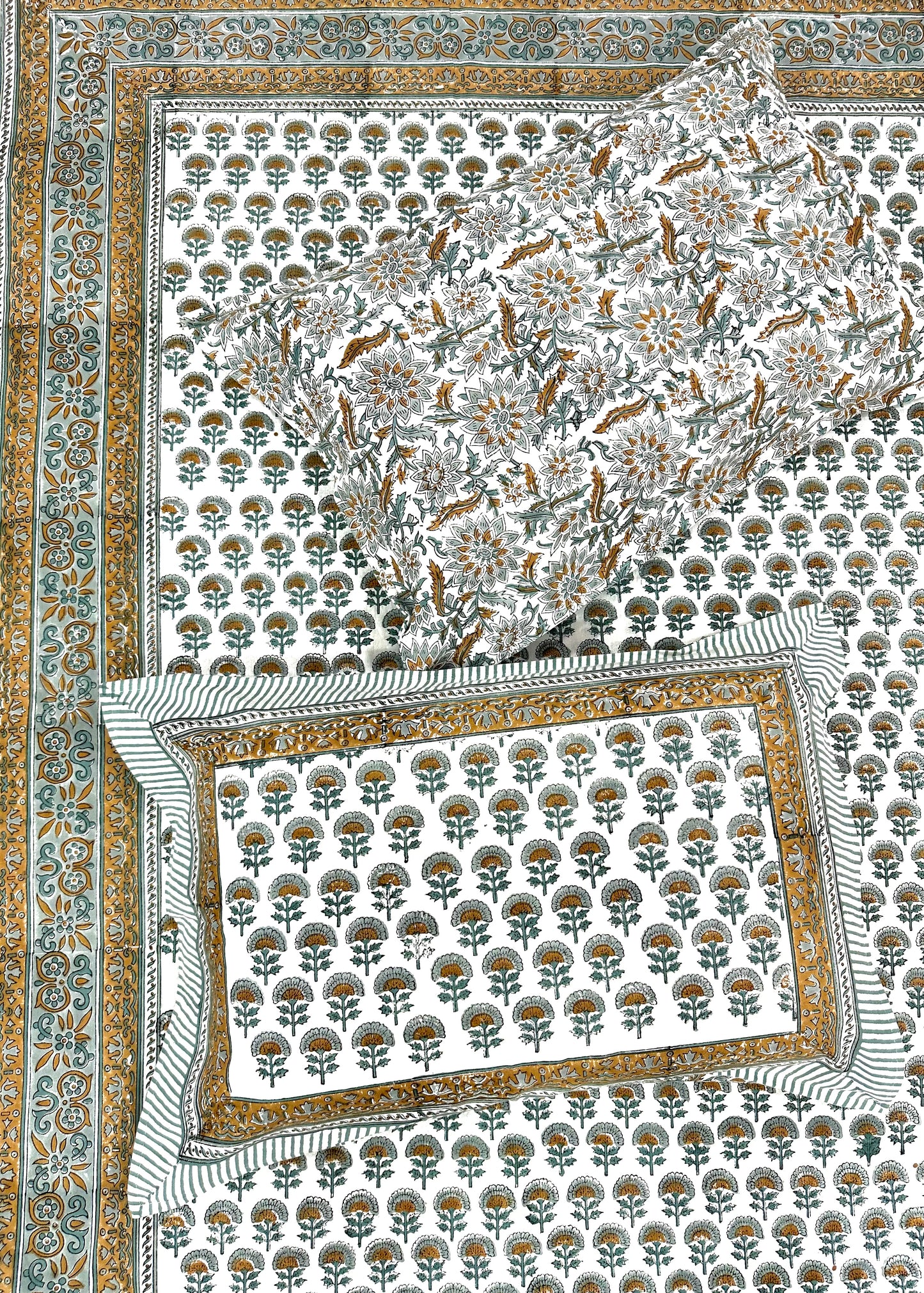 Anvii Hand Block Print Cotton Bedsheet with Reversible Pillow Covers