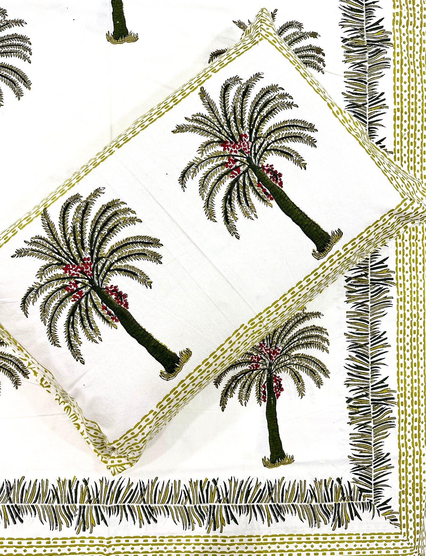Viyona Hand Block Print Cotton Bedsheet with Reversible Pillow Covers