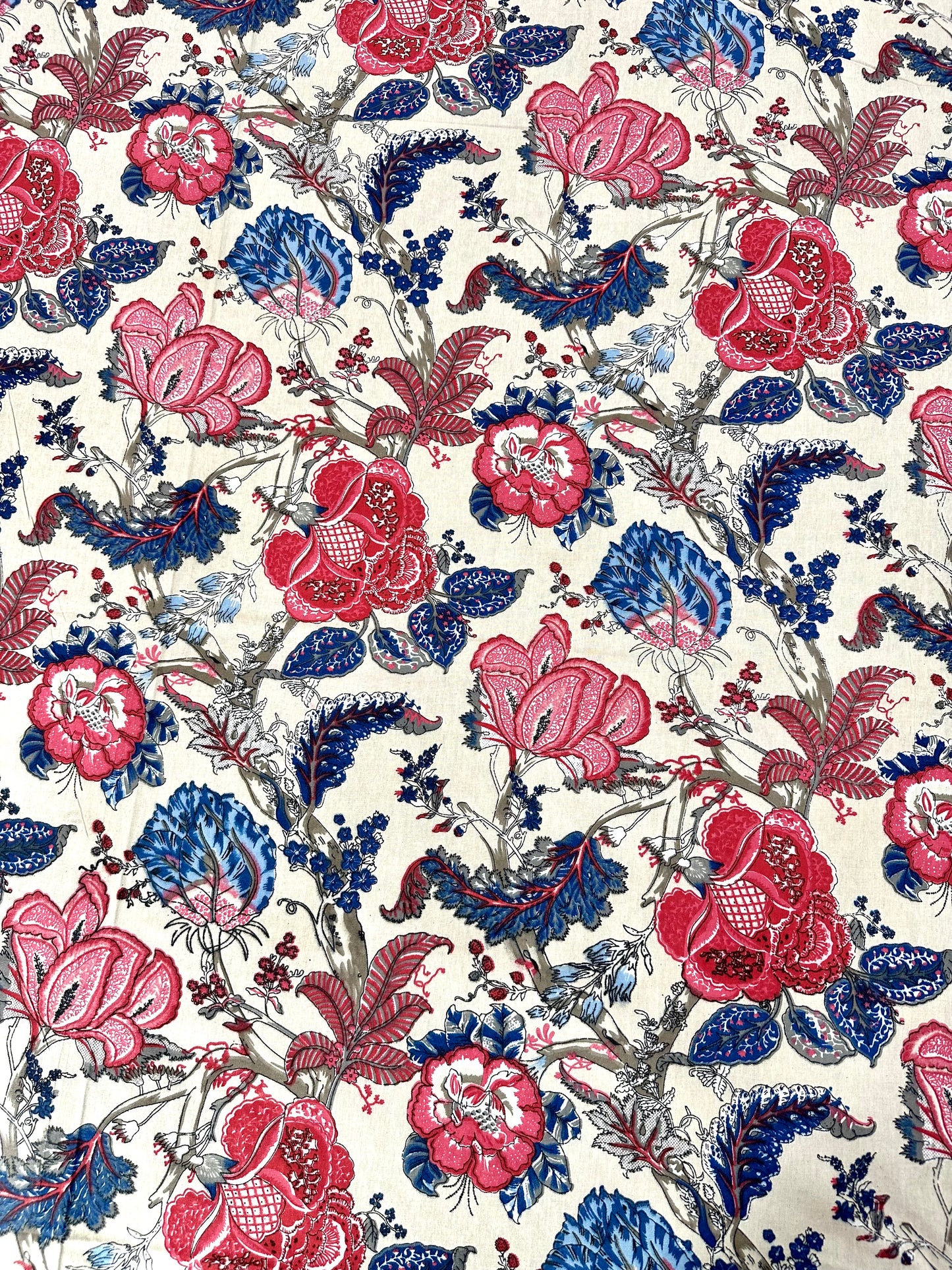 Nadia Cotton Bedsheet with Pillow Covers