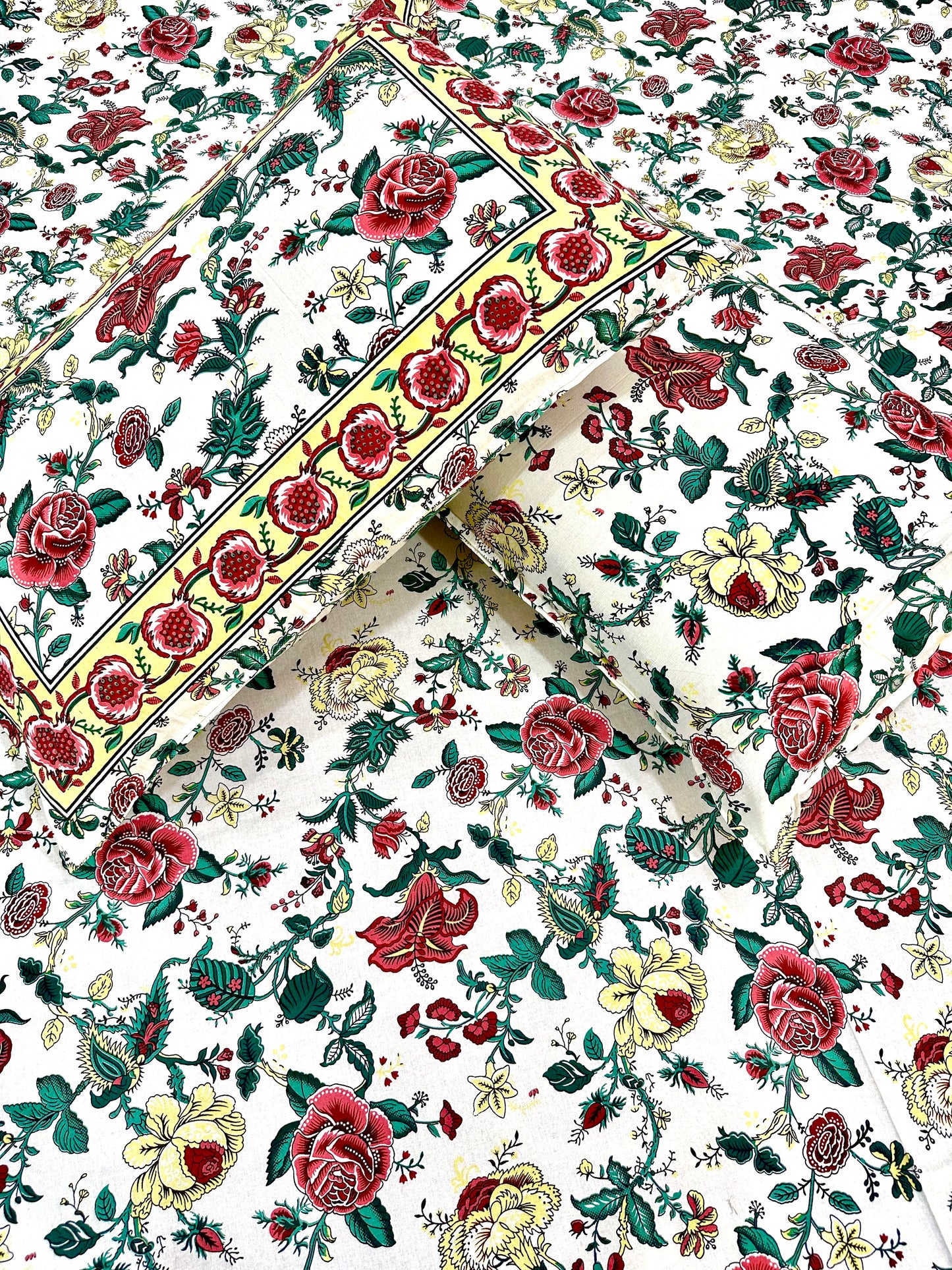 Najla Cotton Bedsheet with Pillow Covers