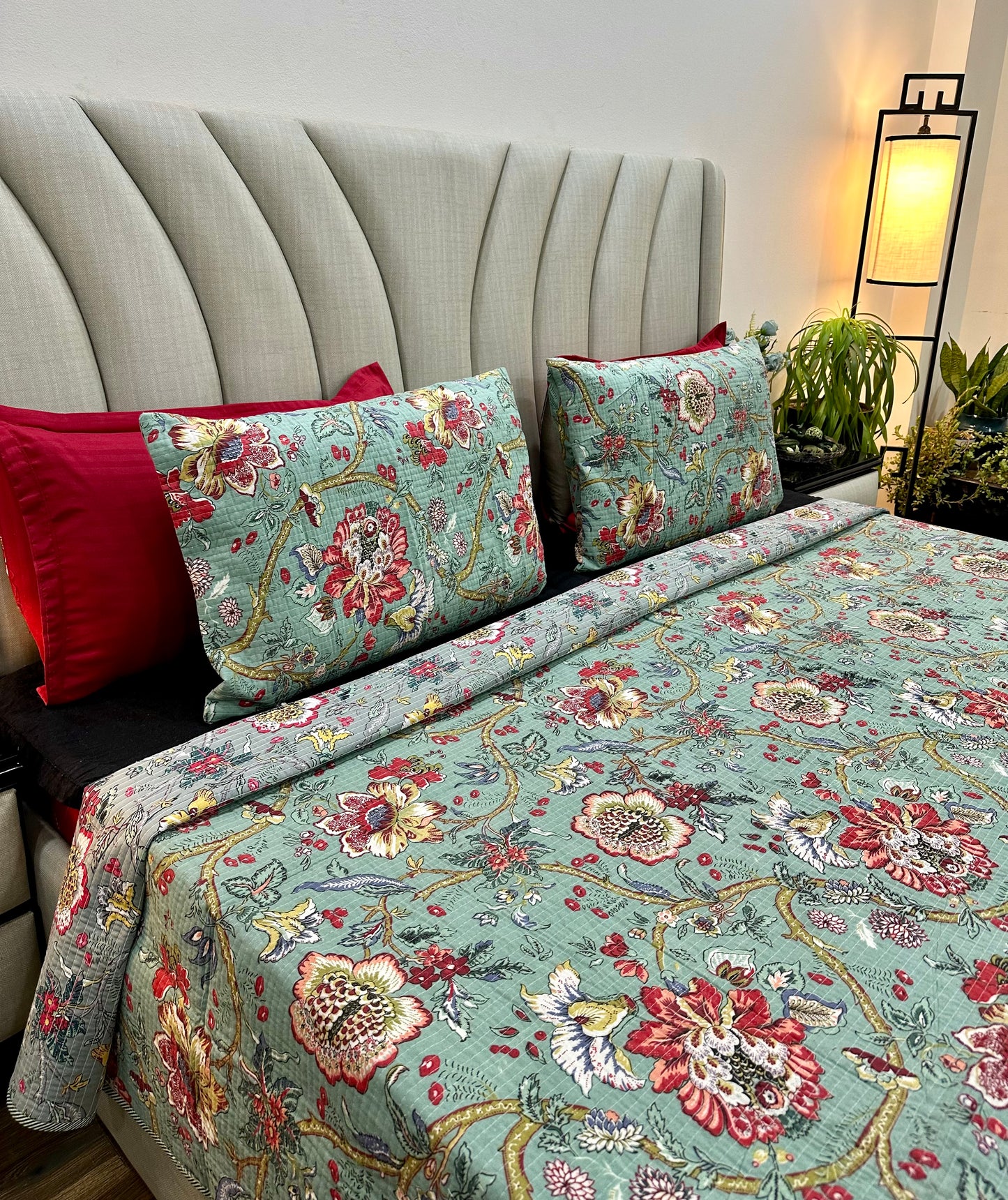 Ibda Cotton Quilted Bedspread (Reversible)