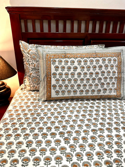 Anvii Hand Block Print Cotton Bedsheet with Reversible Pillow Covers