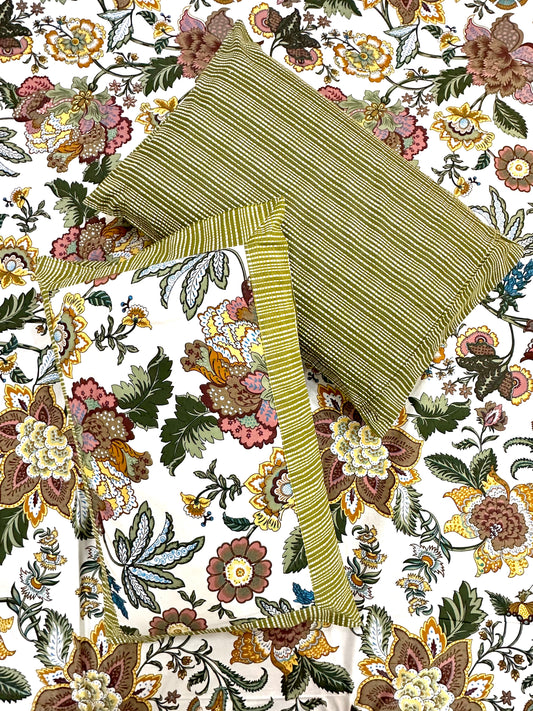 Niqaa Cotton Bedsheet with Pillow Covers